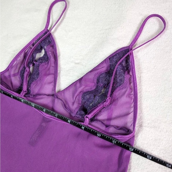 Victoria’s Secret lace cami - Picture 9 of 11